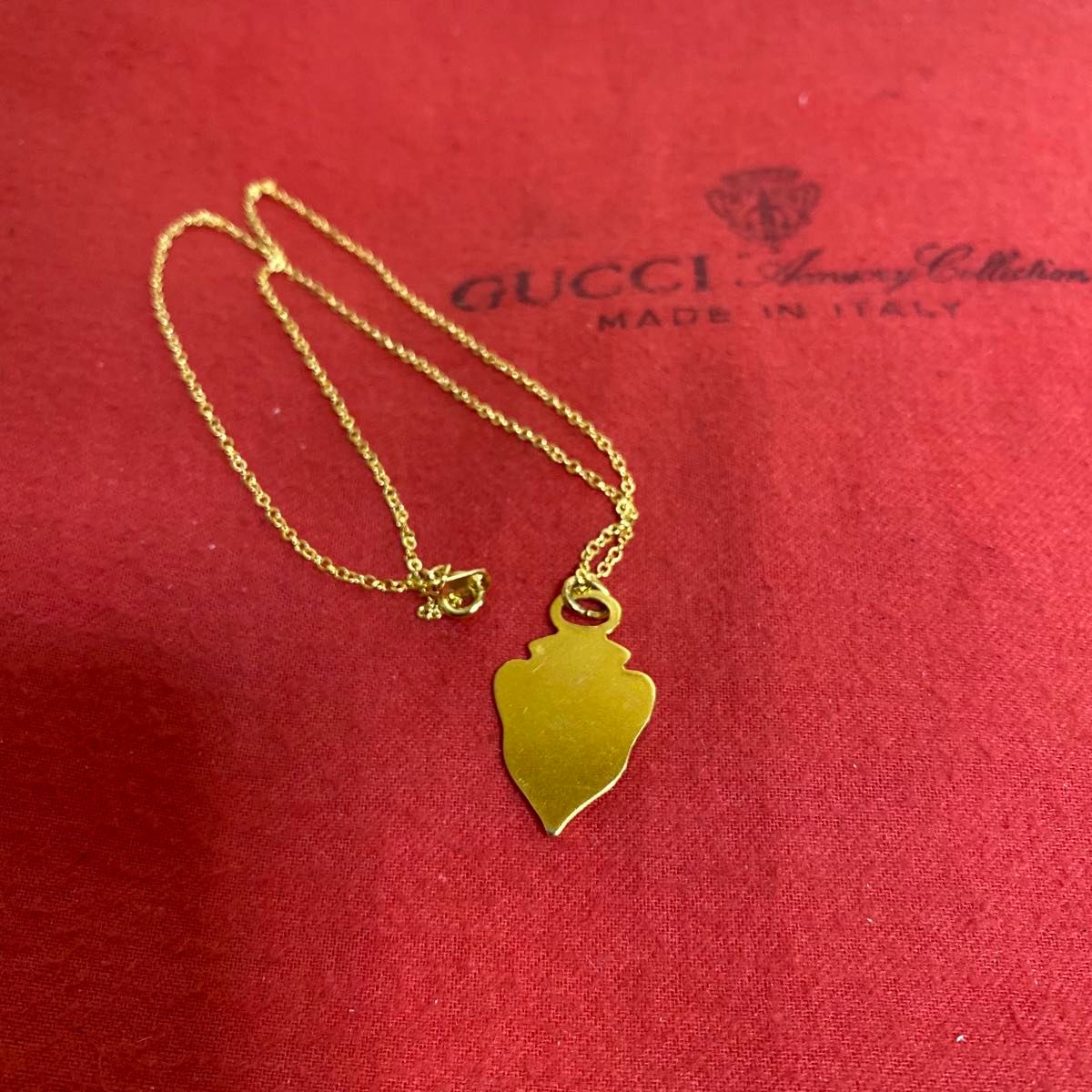 未使用 GUCCI オールド グッチ クレストチャーム ネックレス 未使用 GUCCI オールド グッチ クレストチャーム ネックレス