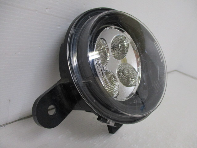 CS7230F Renault Twingo foglamp LED T066-300 266007904R