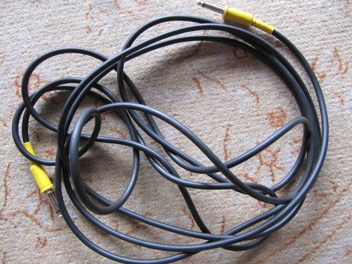  used electric guitar shield cable 4 point VOXvoks Karl code base sound out OK somewhat there is defect 