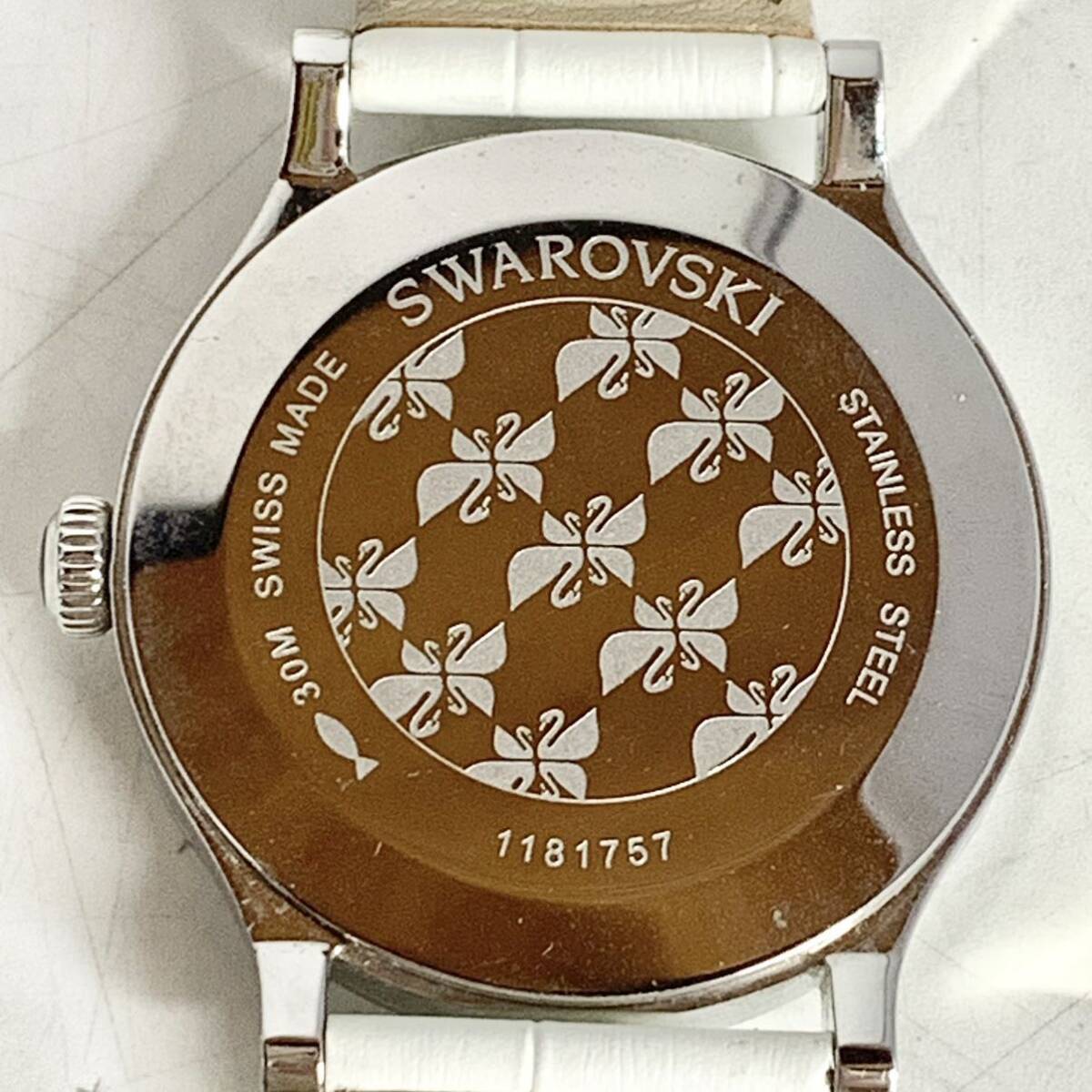 SWAROVSKI　スワロフスキー　腕時計　ウォッチ　ホワイト　シルバー　スイス製　ステンレス　レザー　レディース　箱付　現状品_画像5