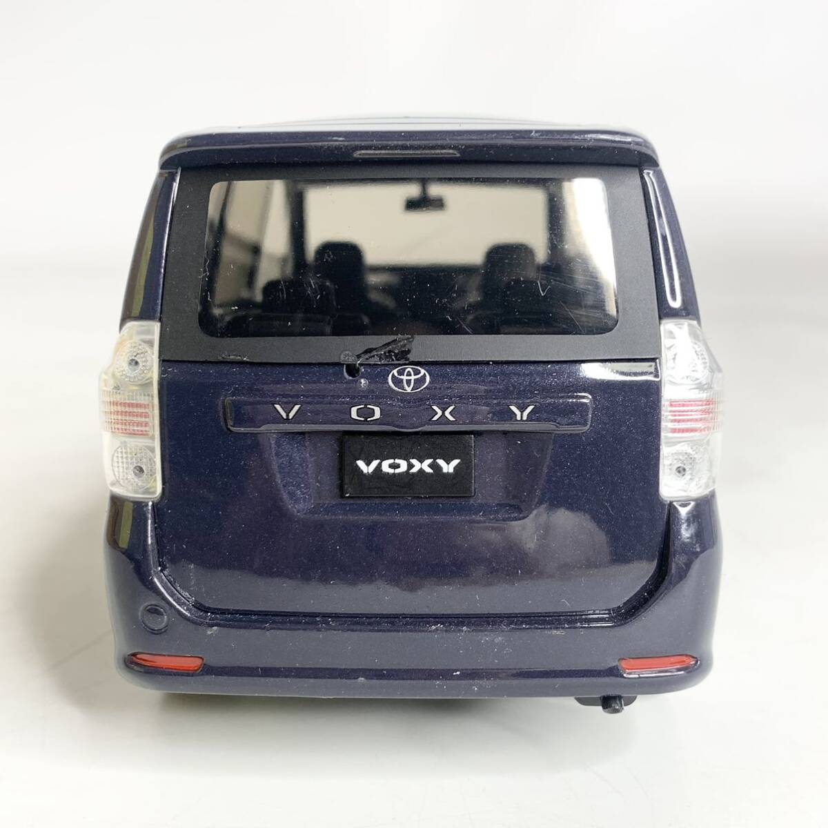 1/24 トヨタ ヴォクシー TOYOTA VOXY ネイビー ミニカー フィギュア 模型 おもちゃ カラーサンプル 現状品の画像5