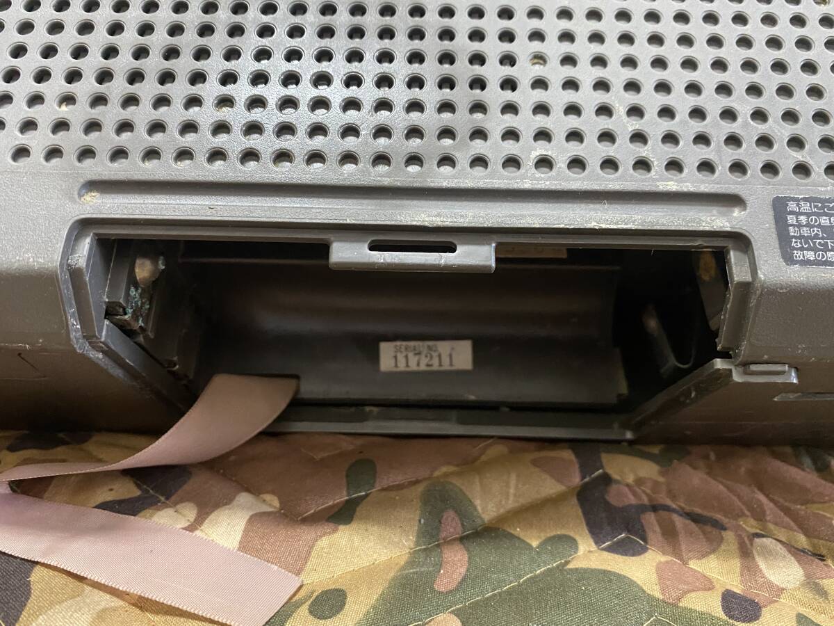 J4392 SONY FM/AM CASSETTE-CORDER CF-1470 ソニー ラジカセ 録音機能付き 昭和レトロ ビンテージ ジャンク_電池カバーなし