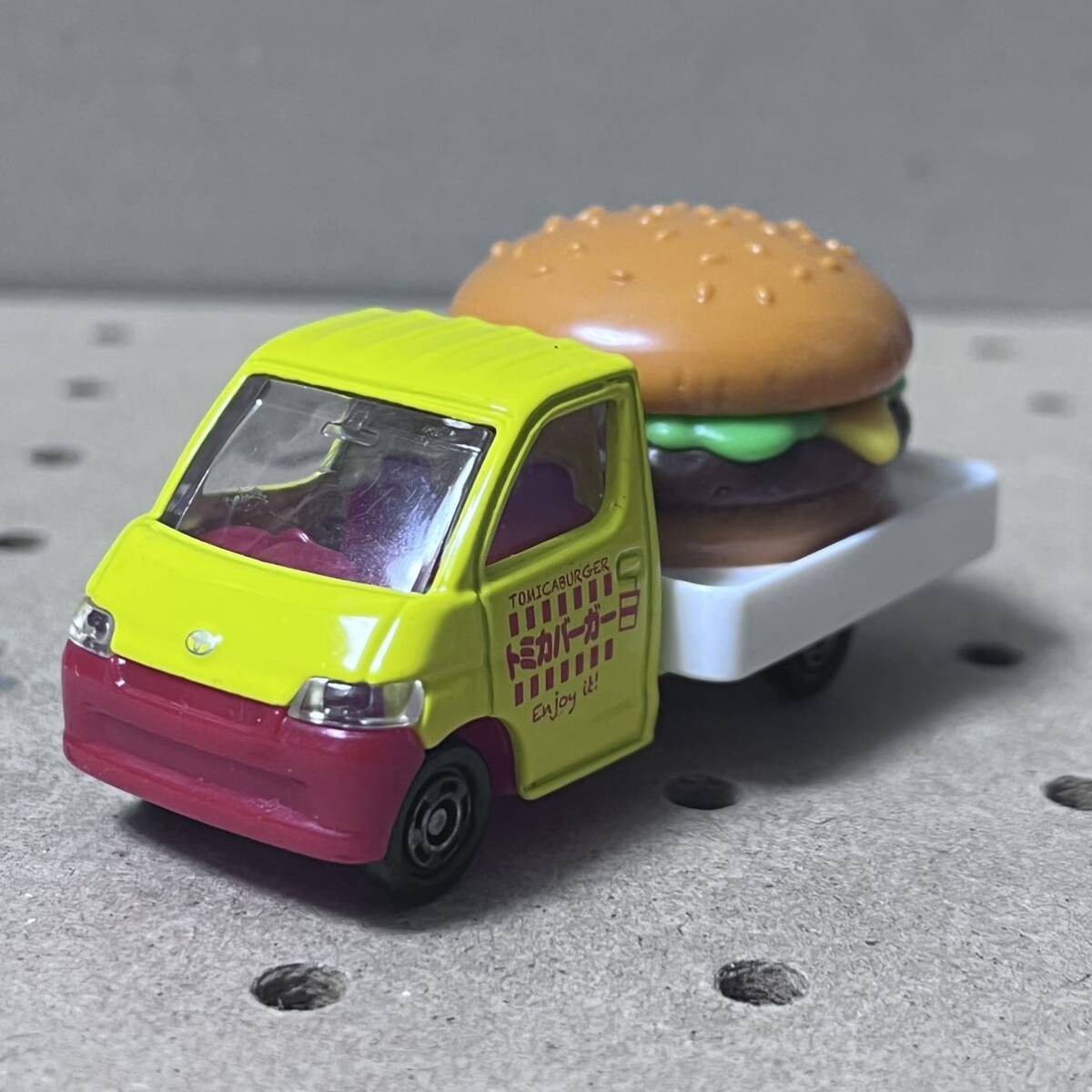 トミカ トヨタタウンエースハンバーガーカー 絶版 ルースの画像1