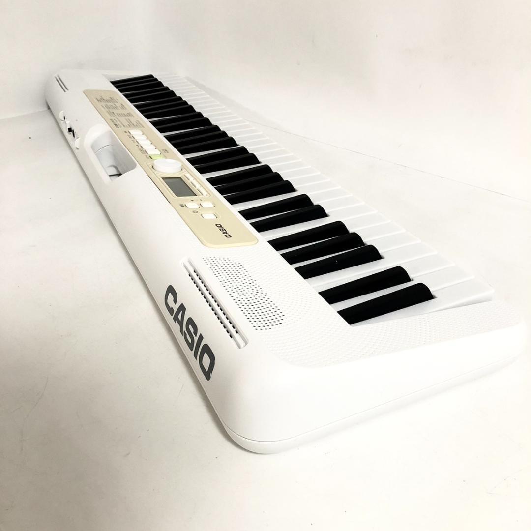 【A4381】動作品！ CASIO LK-325 光ナビゲーションキーボード 電子ピアノ 61鍵盤 カシオ 光る鍵盤_画像3