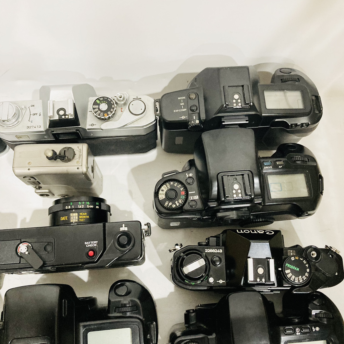 【R1301】CANON キヤノン キャノン フィルムカメラ コンパクトカメラ 大量 まとめ売り AE-1 EOS KISS FTb A-1 IXY A35 CANONETの画像8