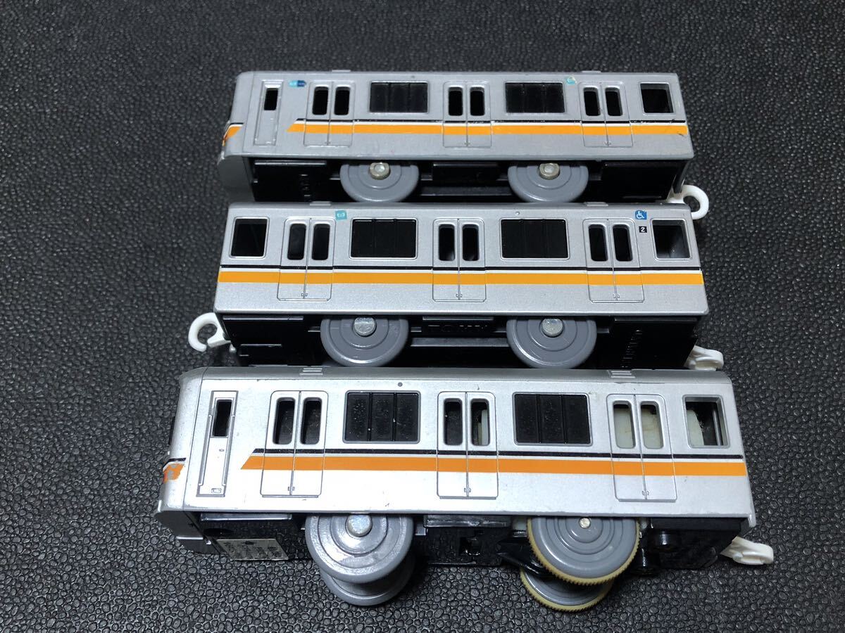 プラレール 車両 大量 ライト付き 東京メトロ 銀座線 01系の画像5