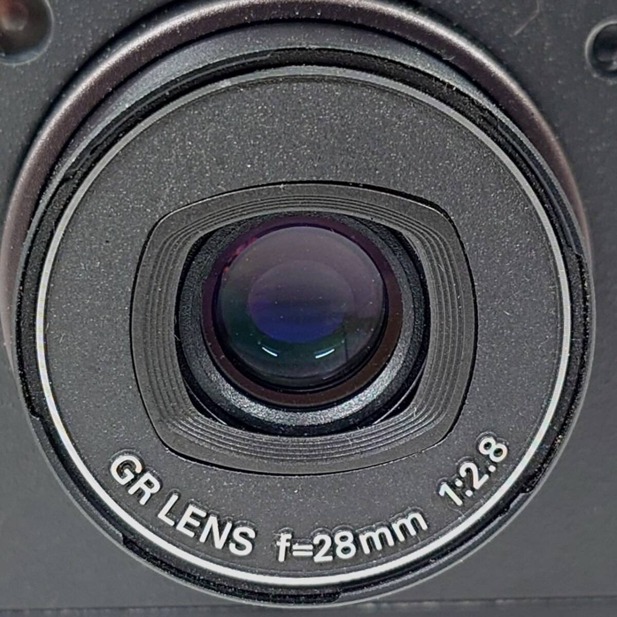 1円~【通電確認済】リコー RICOH GR1s GR LENS f=28mm 1:2.8 コンパクトフィルムカメラ 付属品あり G180272の画像3