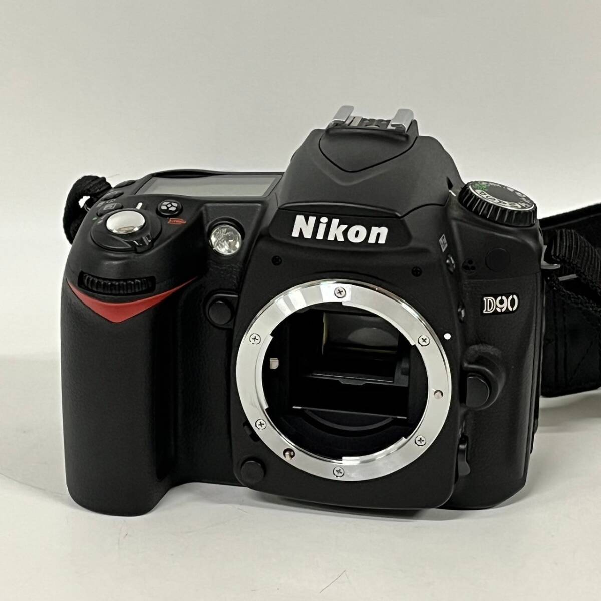 1円~【動作未確認】ニコン Nikon D90 AF-S DX NIKKOR 18-200mm 1:3.5-5.6G ED VR デジタル一眼レフカメラ レンズ 付属品あり G123038_画像2