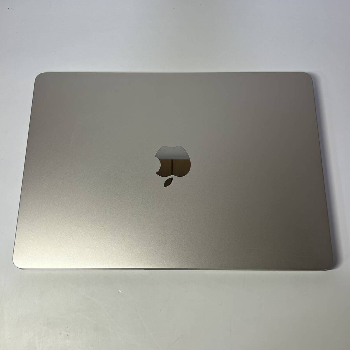 1円~【初期化済み】Apple MacBook Air 13インチ M2 2022 Z150020L CTOモデル スターライト 16GB 256GB 8C CPU 10C GPU 充放電回数39 箱付きの画像3