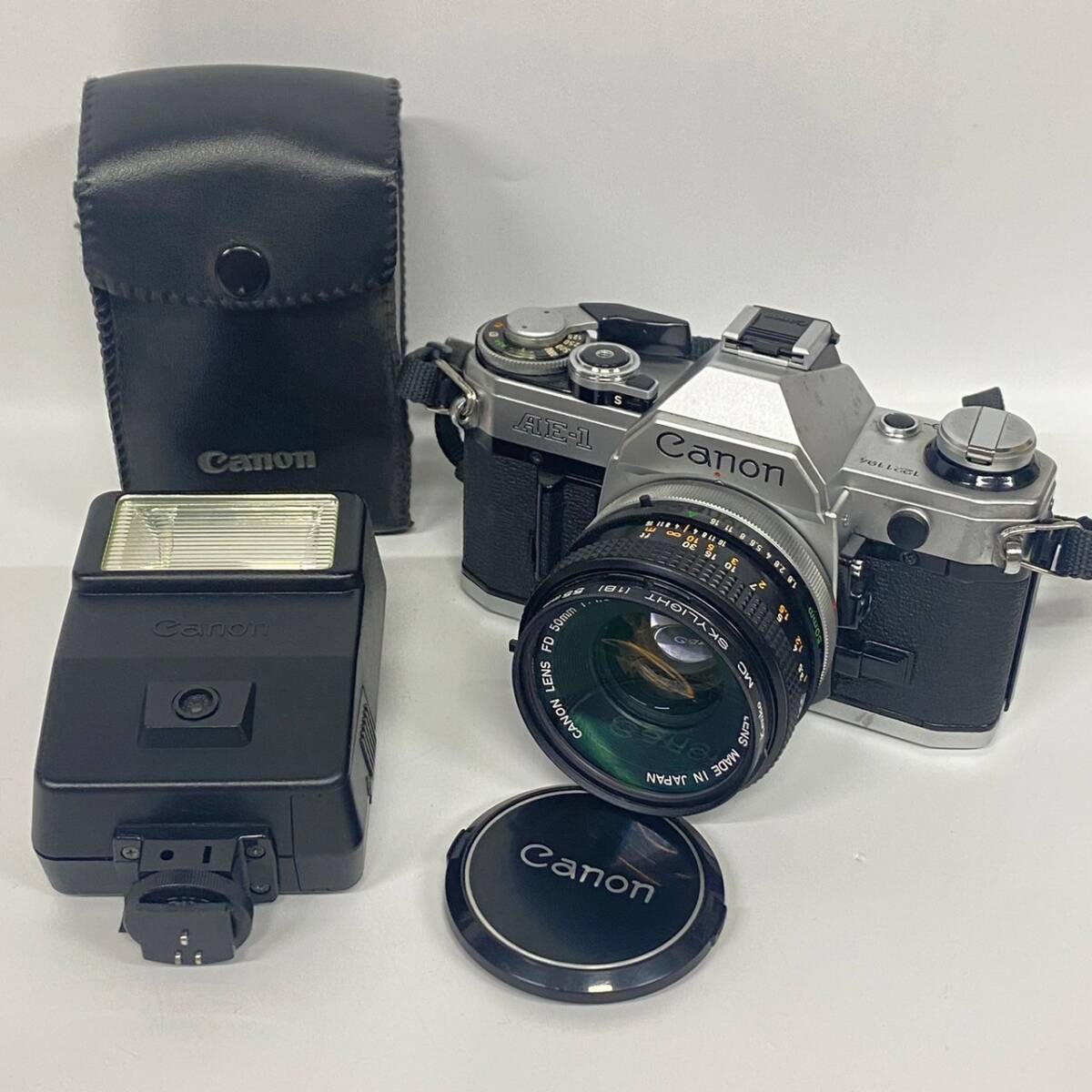 1円~【動作未確認】キャノン Canon AE-1 LENS FD 50mm 1:1.8 S.C. 一眼レフ フィルムカメラ 単焦点レンズ 付属品あり G143030_画像1