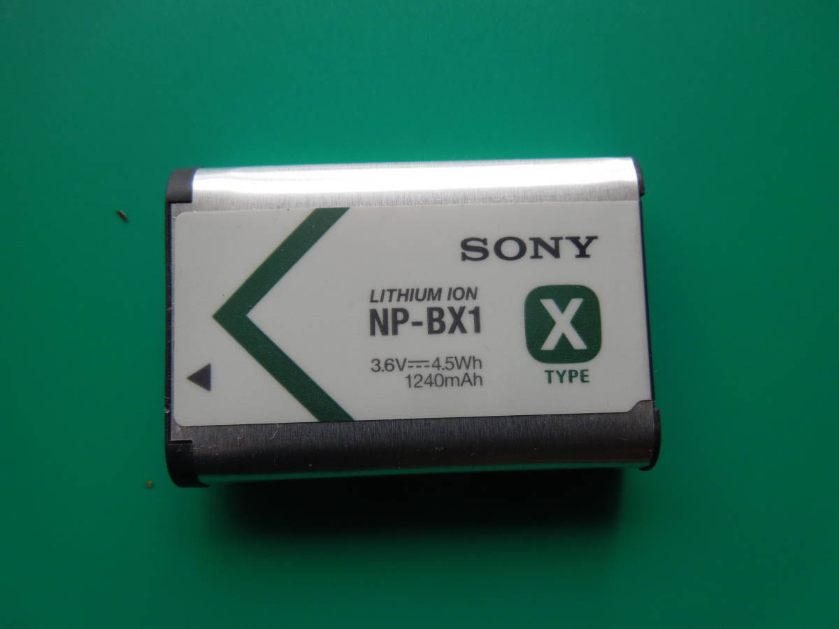 Sony NP-BX1 純正充電池　立派に使える中古.美品 ◆；1_画像1