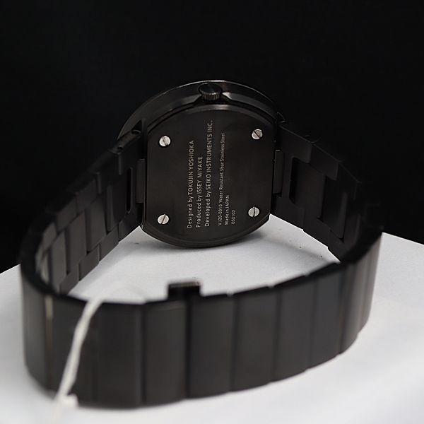 1円 イッセイミヤケ VJ20-0010 ラウンド ブラック文字盤 セラミック QZ メンズ腕時計KMR 0099000の画像4