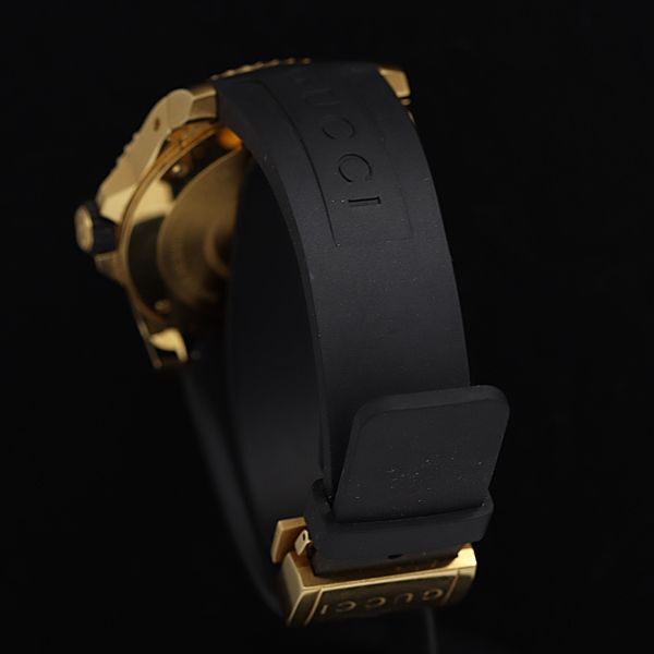 1 иен работа хорошая вещь Gucci большой b136.2 QZ чёрный циферблат Date мужские наручные часы OGH 5537400