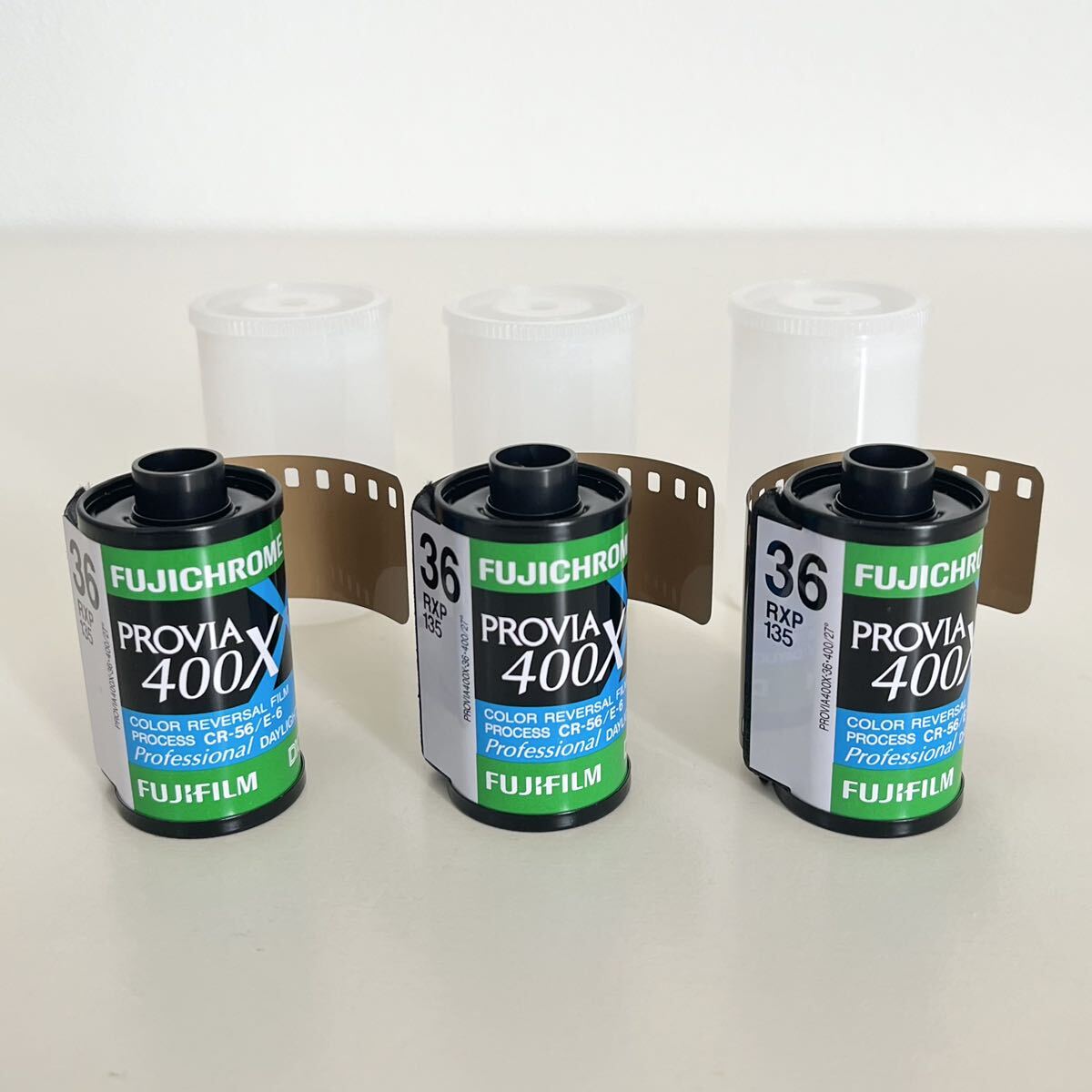 FUJIFILM フィルム　期限切れ カラーフィルム 富士フィルム PROVIA 400x 未使用　冷蔵庫保管 3本　箱無し