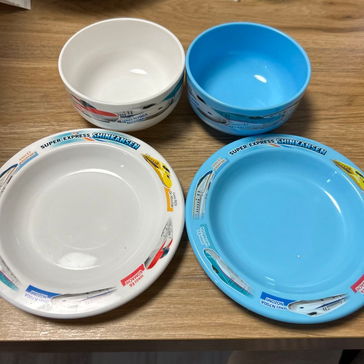 【新品】新幹線 プラ食器 子供用　スーパーエクスプレス　キッズ　食器　 プレート 深皿 お皿  プラレール