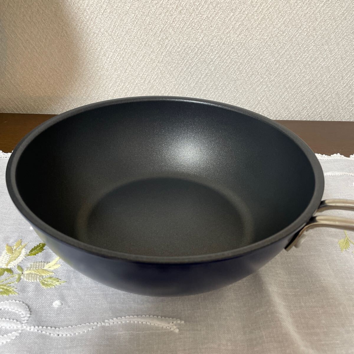  chestnut . is .. direct fire exclusive use deep fry pan 24cm cookware 
