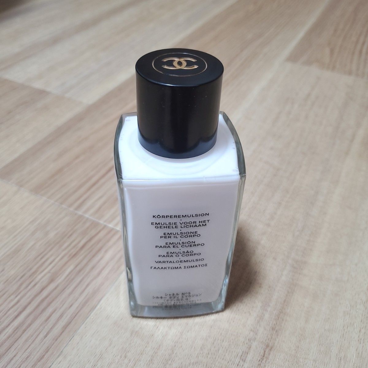 美品　シャネル　CHANEL N°5 シルキー ボディ エマルジョン 250ml