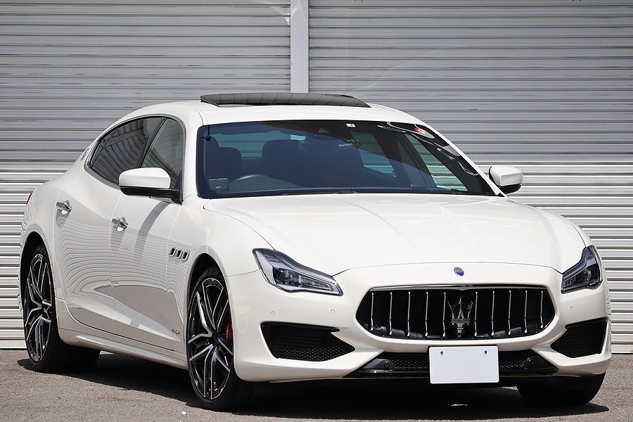 [Поздняя модель / s] 2019y / Maserati / Quattroporte / Gran Sports / Красная кожаная интерьер / опции 21 дюйм AW