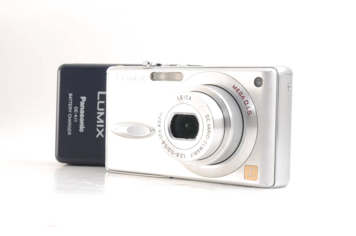 動作品 パナソニック Panasonic LUMIX DMC-FX8 ルミックス コンパクトデジタルカメラ 充電器付 管GG2839の画像1