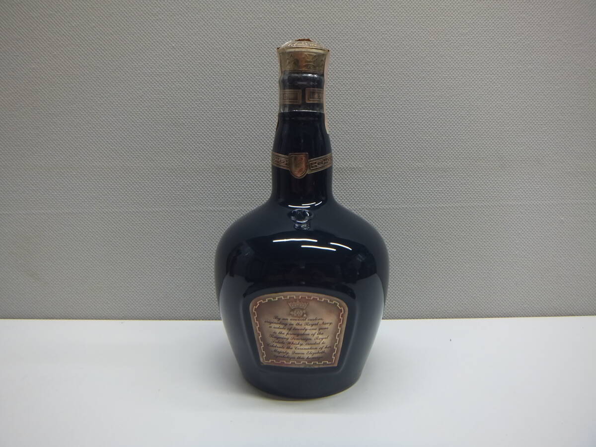 32440 酒祭 洋酒祭 ロイヤルサルート 21年 40度 700ml 未開栓 ROYAL SALUTE 総重量1285g 袋汚れの画像4