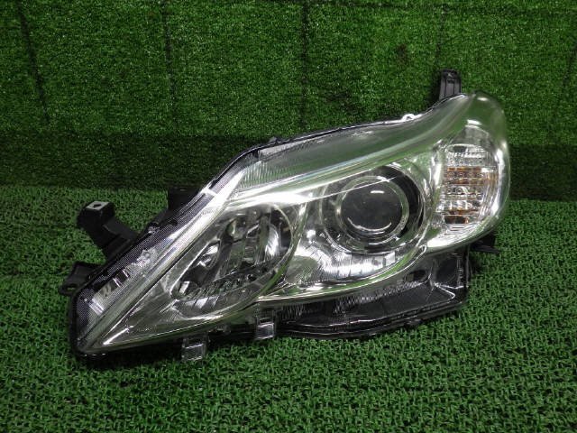 マークX DBA-GRX130 左ヘッドランプ ライト 81158-22B20 ＨＩＤ KOITO 22-348 [ZNo:06002953]_画像1