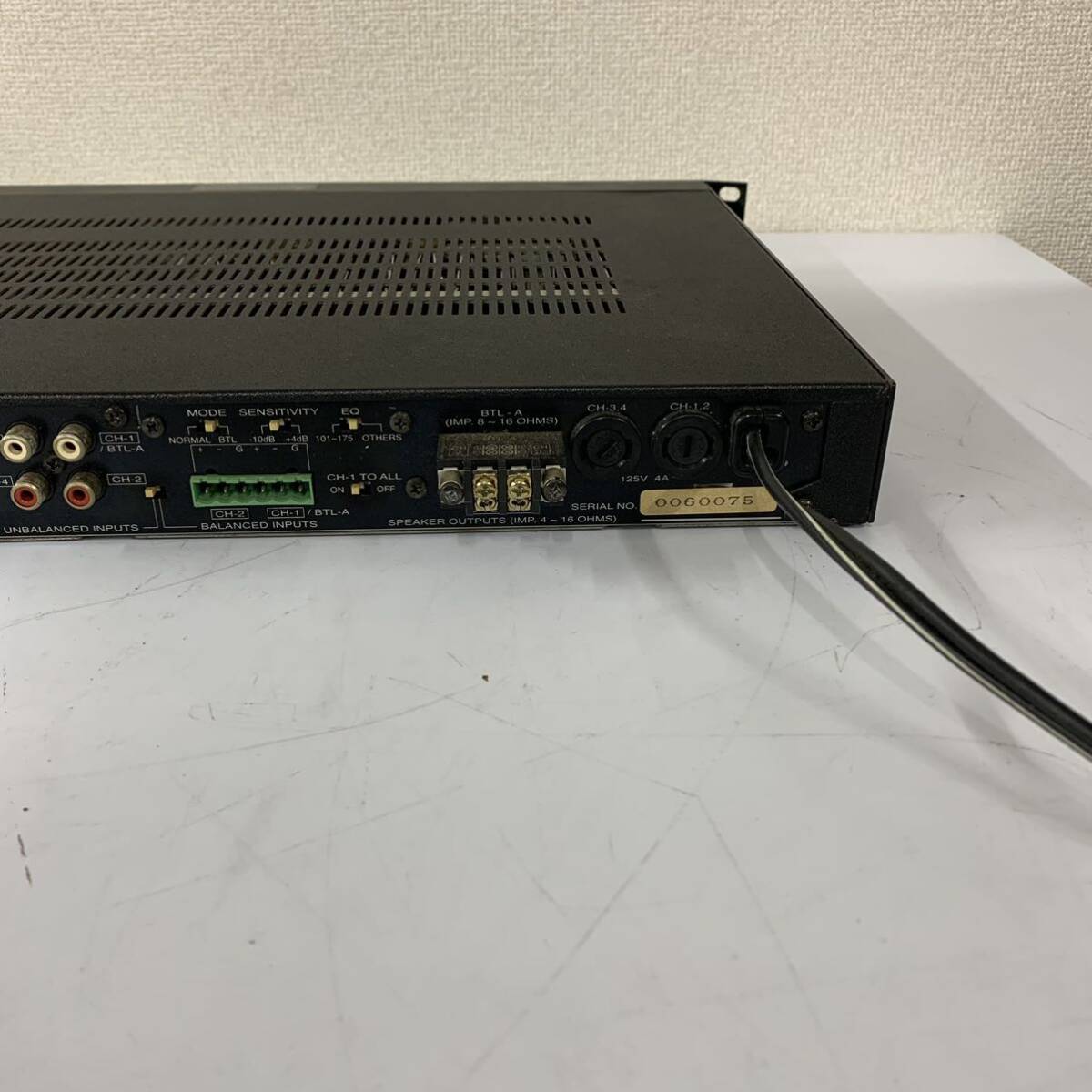 [B-3] Bose 1200 VI power amplifier operation verification settled rack mount part deformation dirt equipped scratch equipped bow z secondhand goods 1620-16