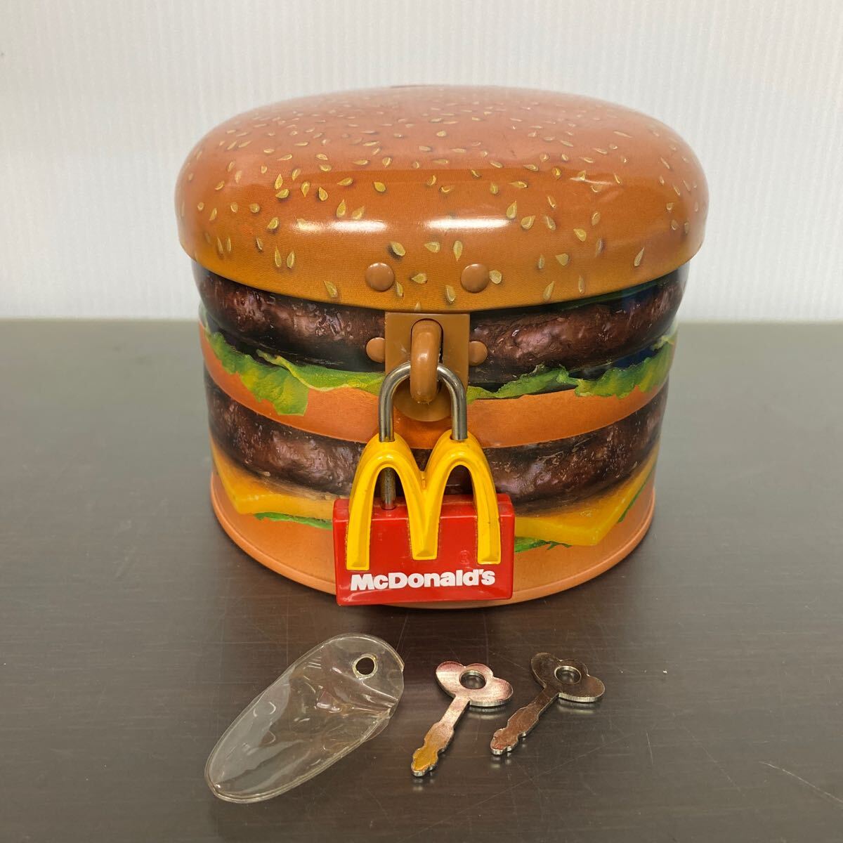  McDonald's big Mac Big Mac savings box . gold can rare 1998 that time thing retro McDonald Bick Mac tin plate Daiwa toy Vintage 