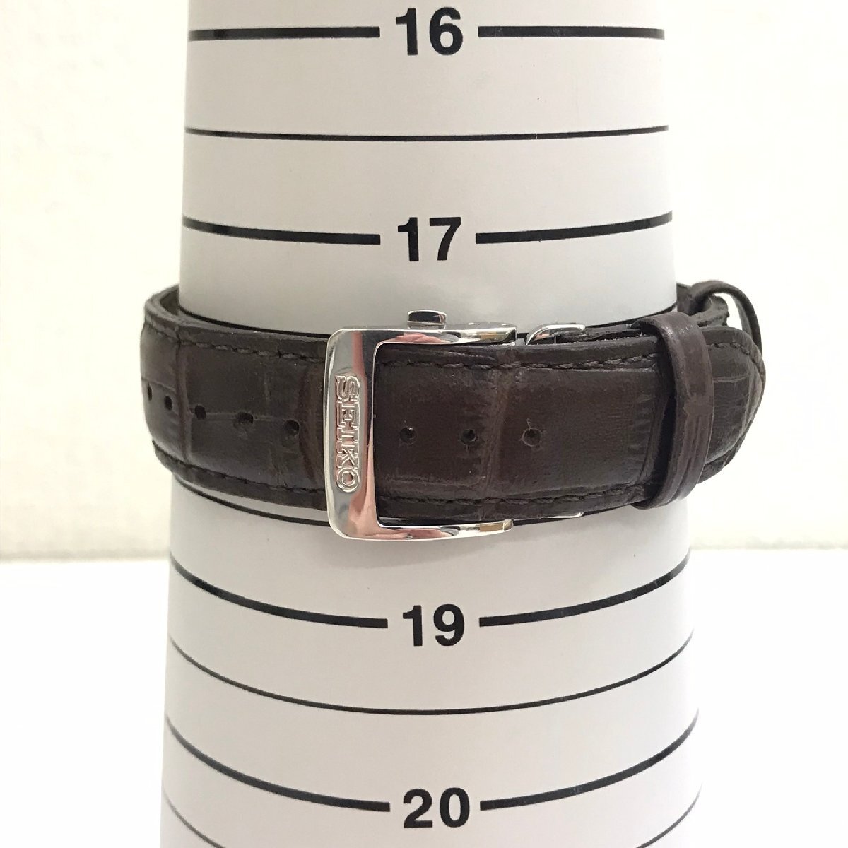 中古品 稼働品 セイコー SEIKO 腕時計 スピリット クロノグラフ 8T63-00D0 グリーン文字盤 デイト付き クオーツ 電池式 質屋出品の画像6