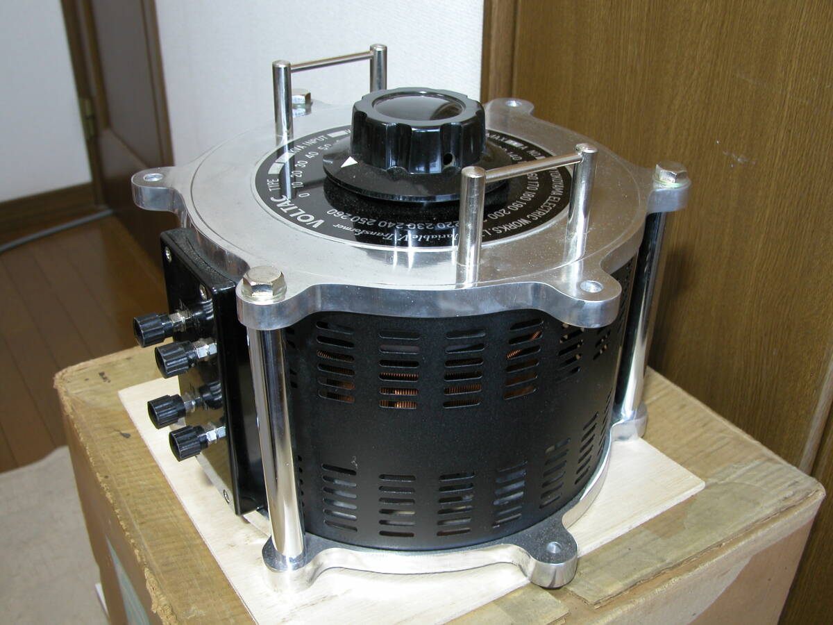 電圧調整器 横山電機製 型名B-30型(中古) 入力電圧200V、出力電圧0～260V 15A 容量３KVAの画像5