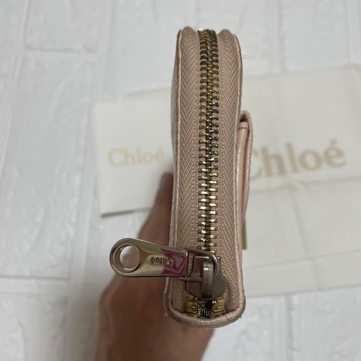 Chloe  クロエ　ラウンドファスナー　ピンク　保存袋付き　 レザー 財布 ウォレット 長財布