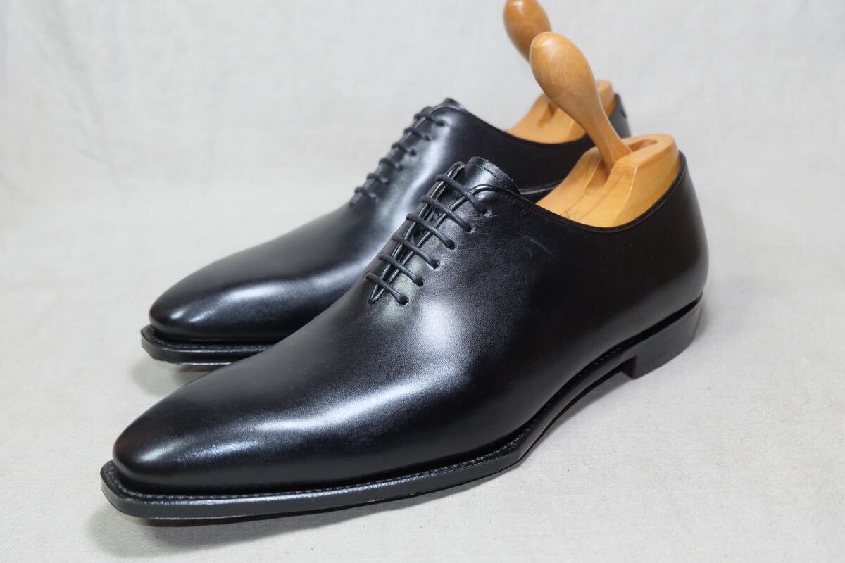 定価6万 未使用PERFETTO ペルフェット 最高級ライン 洗練されたホールカットシューズ UK8 日本製手製革靴半カラスビナセーコービスポーク級の画像3