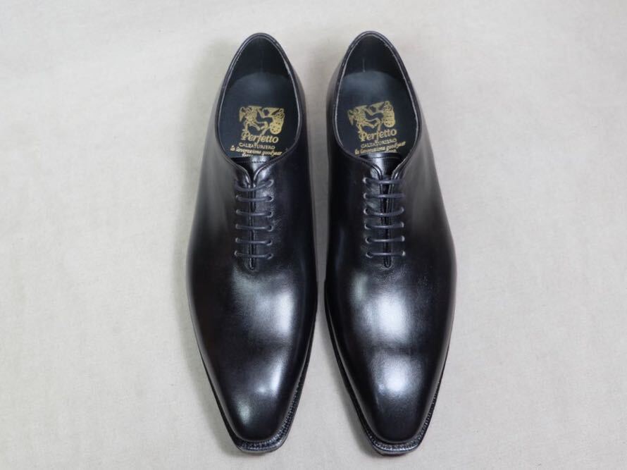 定価6万 未使用PERFETTO ペルフェット 最高級ライン 洗練されたホールカットシューズ UK8 日本製手製革靴半カラスビナセーコービスポーク級の画像5