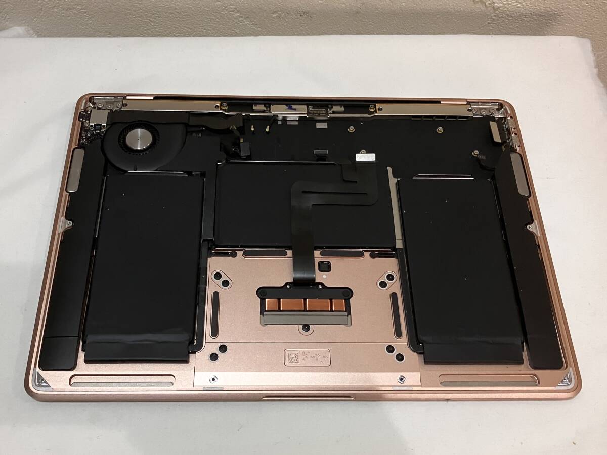 Apple MacBook Air A1932 ( 13-inch) ロジックボード無し ジャンクの画像9