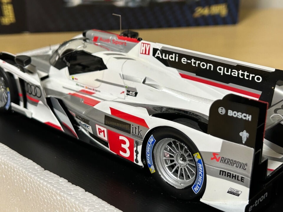 スパーク　1/18 Audi R18 e-tron quattro No.3 3rd Le Mans 2013 L.Di Grassi/M.Gene/O.Jarvis_画像6