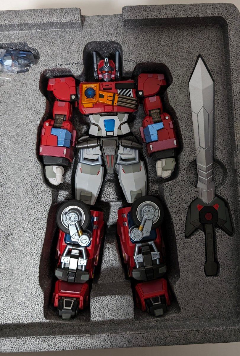 非正規 トランスフォーマー Banana Force MPL-01 RED 非正規 トランスフォーマー Banana Force MPL-01 RED