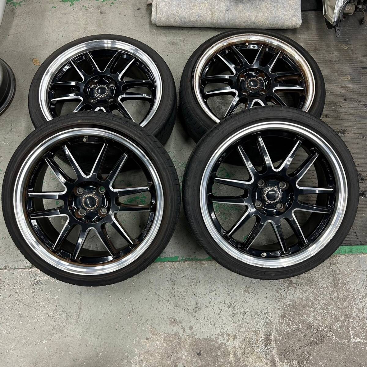 4穴■gram LIGHTS 195/40R17 4本■042601Rの画像1