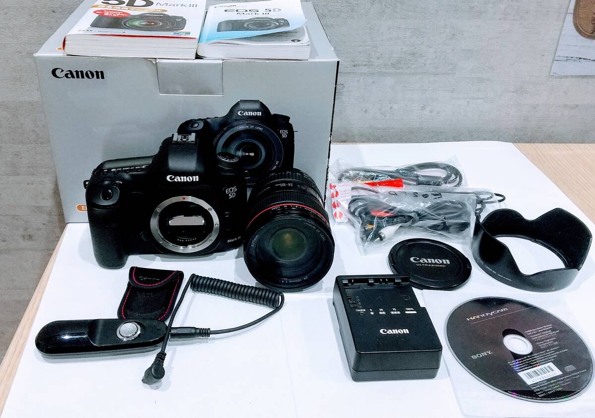 #Y9118【1000円スタート】Canon デジタル一眼レフカメラ EOS 5D Mark III EOS5DMK3  箱 付属品 マニュアル本 可動品付き♪の画像1