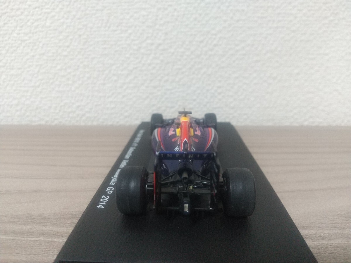  Spark 1/43 Suzuka circuit специальный заказ Red Bull * Renault RB10 S*beteru2014 Малайзия GP