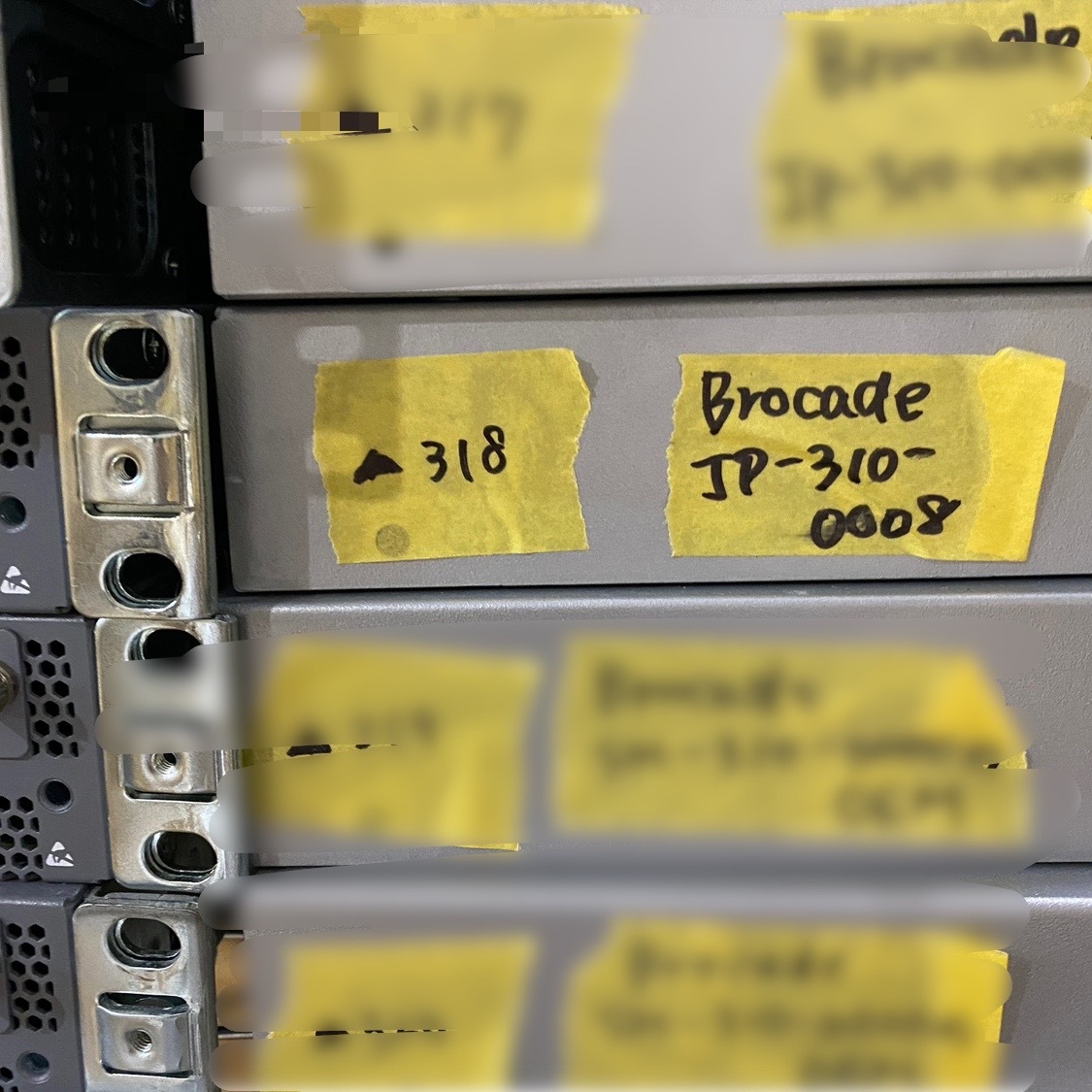 ^318[ electrification OK]Brocade JP-310-0008 FC switch Brocade300 series fibre channel switch SAN 24 port network broke-do