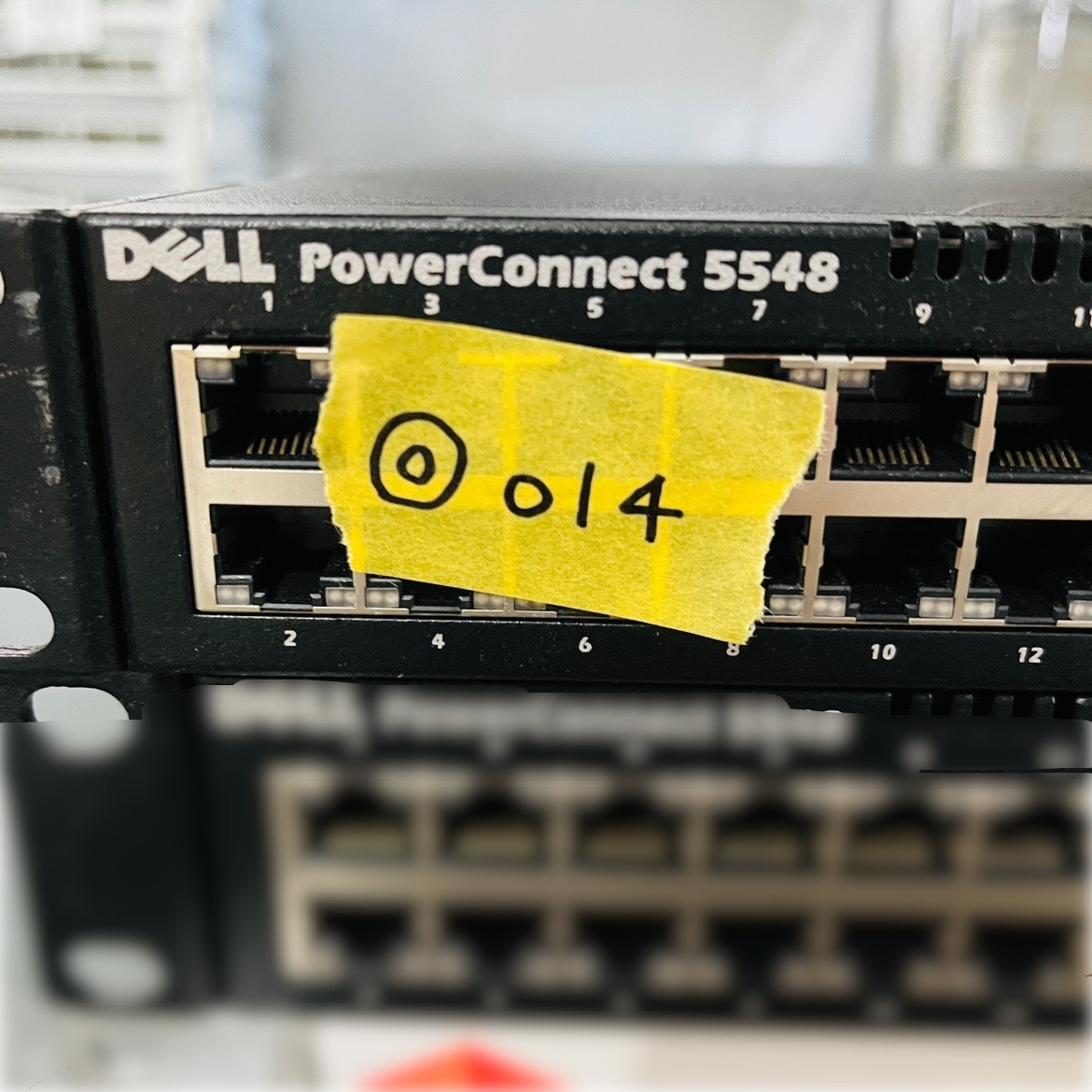 ◎014【通電OK】 Dell PowerConnect 5548 スイッチ switch 176Gbps SFP+ 1U ラックマウンティング スタッカブル機能 デル_画像1