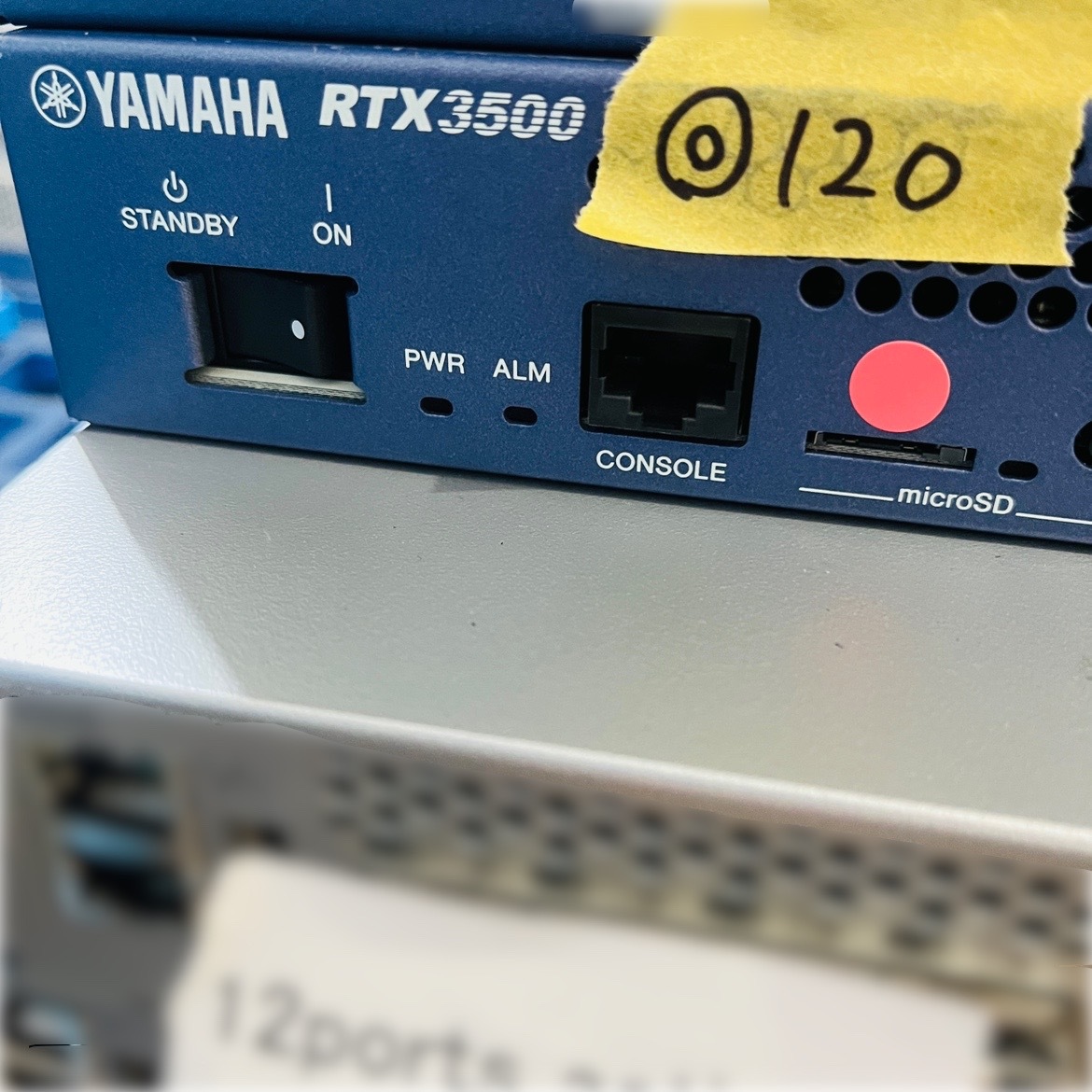 ◎120【通電OK】YAMAHA RTX3500 ギガアクセス VPN ルーター 中小規模 19インチラック 1Uサイズ 4ポート L2スイッチングハブ ヤマハの画像1
