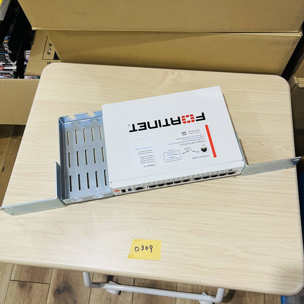 〇309 通電OK Fortinet FortiGate 60E マウント付き ファイアウォール FW セキュアSD-WAN セキュリティ フォーティネット 統合脅威管理 の画像4