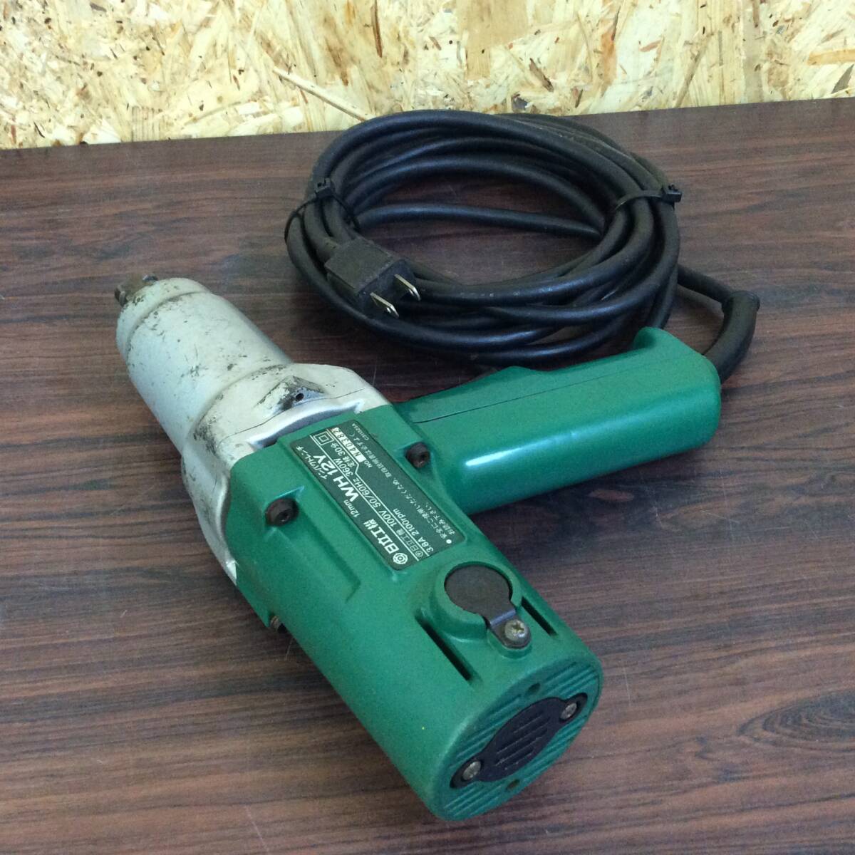 【RH-8753】中古品 HITACHI 日立工機 ヒタチ 12mm インパクトレンチ WH12Y 19sq ソケット付_画像2