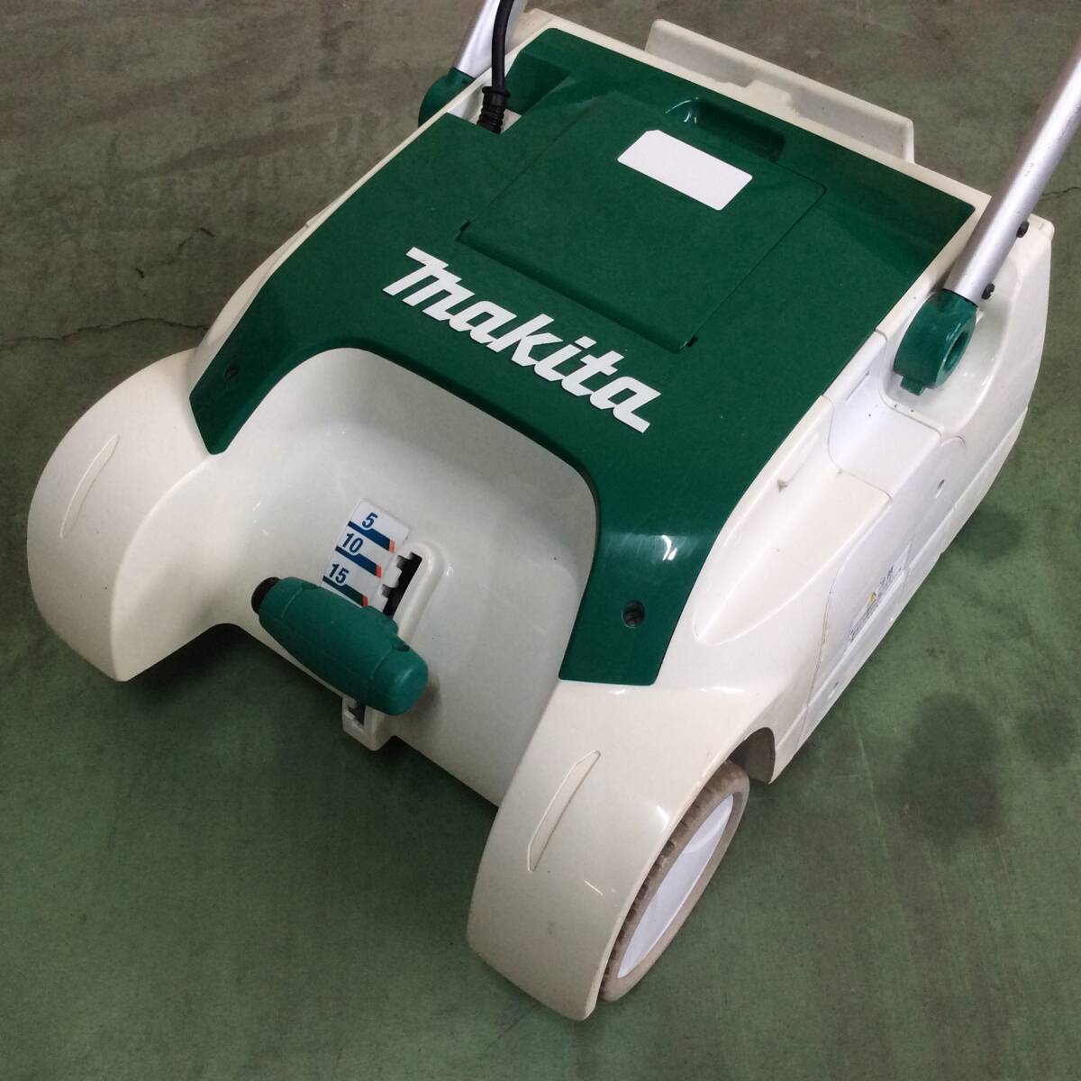 [RH-8937] secondhand goods makita Makita 280mm lawnmower MLM2850 10m extender attaching * bucket ( compilation . basket ) optional 