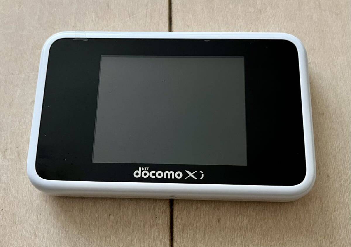 docomo Wi-Fi STATION HW-02G モバイルWi-Fi ルーター HUAWEI ネットワーク制限〇 モバイル クレードル 付きの画像3