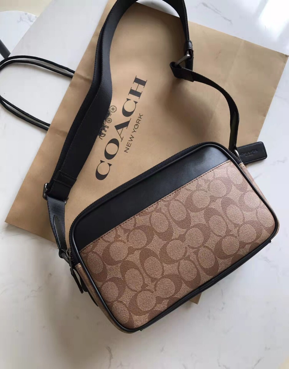 新品 2024 コーチ バッグ COACH メンズ ショルダーバッグ ボディバッグ シグネチャー グラハム クロスボディー C4149 斜めかけバッグの画像6