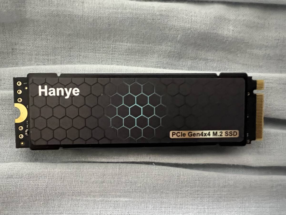 未使用・開封済み Hanye SSD 2TB PCIe Gen4x4 M.2 NVMe 2280 ヒートシンク搭載 PS5対応の画像2