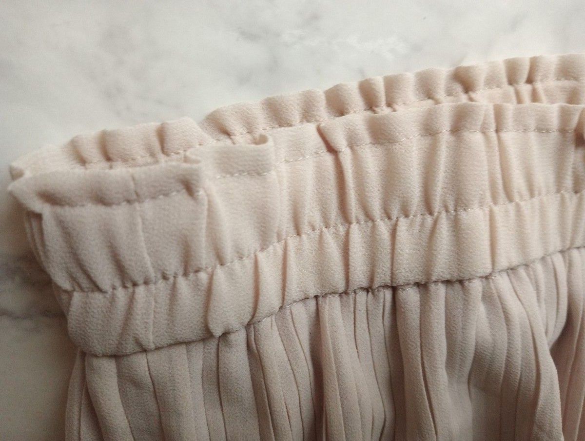 ユニクロ ウエストゴム　シフォンプリーツスカートパンツ　レディース XLサイズ　ナチュラル　洗える