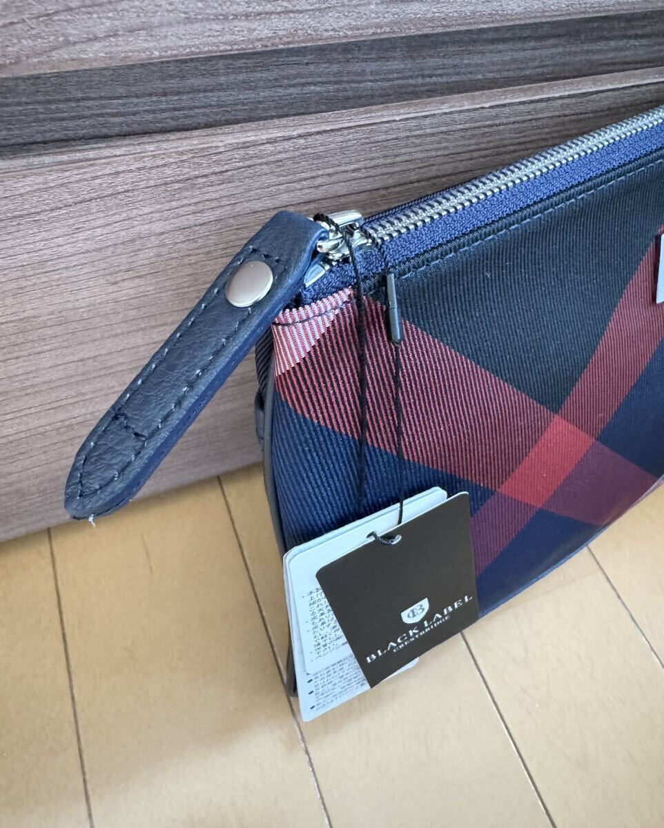 * unused goods * Black Label k rest Bridge clutch bag Burberry second bag BURBERRY BLACK LABEL 51172-704-28