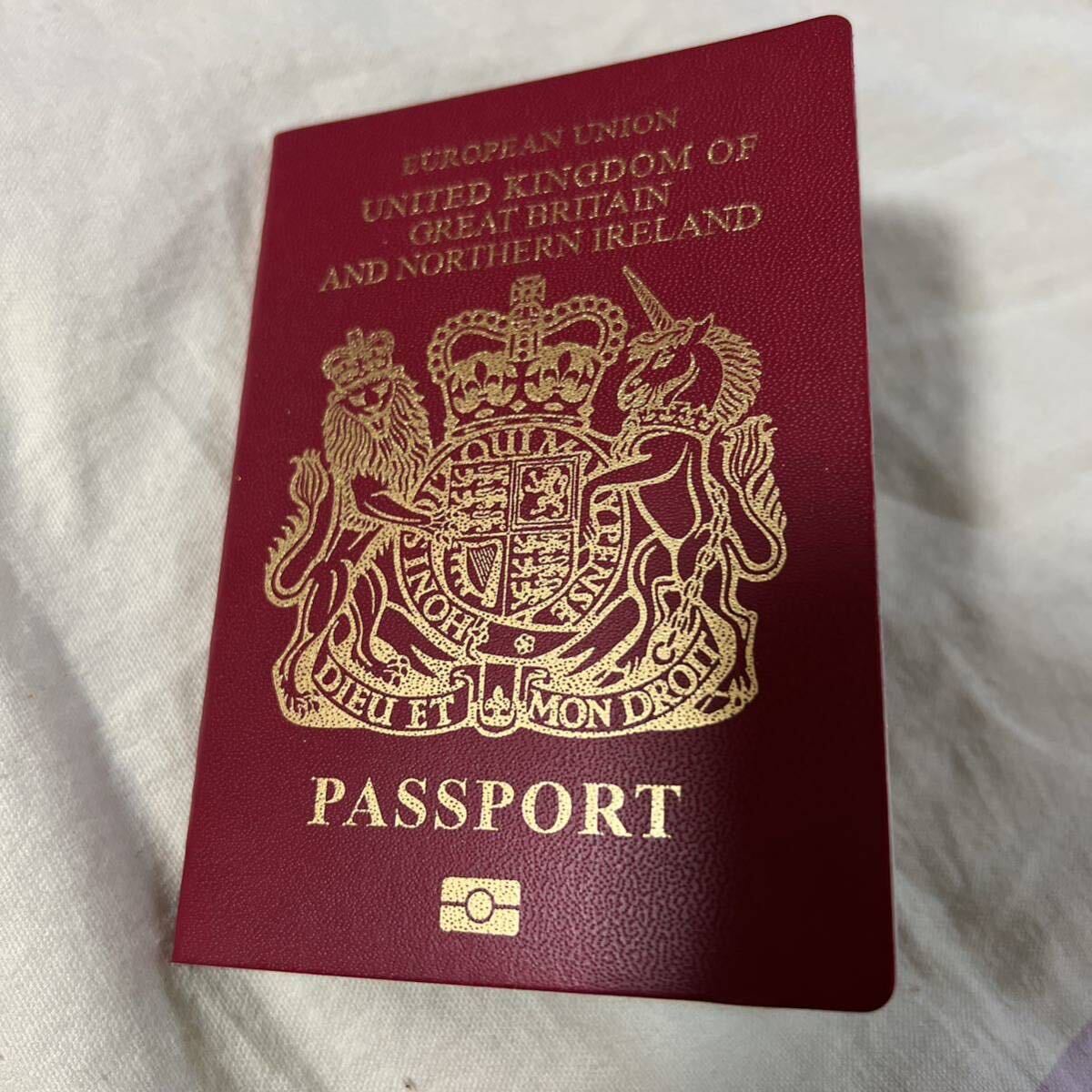 未使用 激レア MI6 UK イギリスパスポート(映画撮影用小道具) 大英帝国旅券帳 イギリス軍の画像6